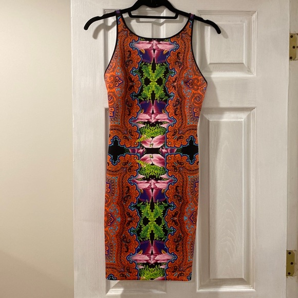 Fantastic Clover Canyon dress in bright colors - Picture 1 of 5